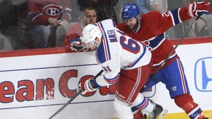 Руководство НХЛ активно обсуждает возобновление сезона 