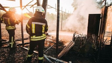 В Киеве произошел пожар на волейбольном поле
