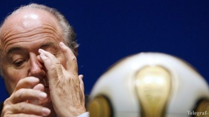 Отставка Блаттера не повлияет на расследование дела о коррупции в ФИФА