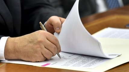 Порошенко в университете Шевченко подписал закон об Антикоррупционном суде