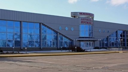 Луганский аэропорт снова обстрелян боевиками "ЛНР"