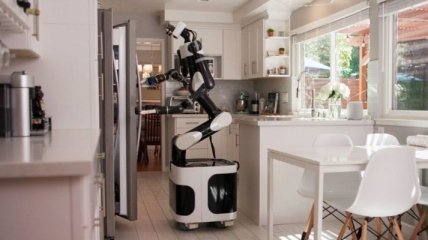 Toyota выпустила прототип домашнего робота-помощника (Видео)