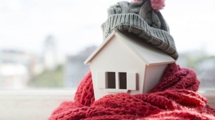 Утеплить дом - главная задача, которую нужно решить до наступления морозов