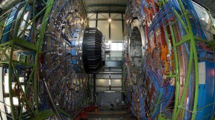 Готовится запуск адронного Большого коллайдера