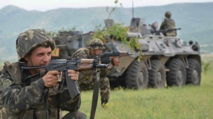 СМИ: В Киев едет батальон морских пехотинцев и две бригады десантников