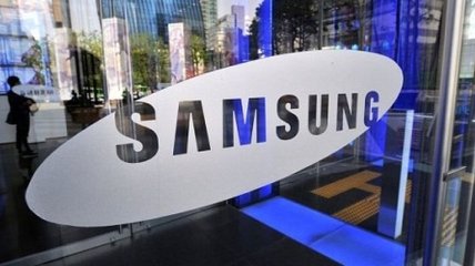 Компания Samsung выпустила смартфон с селфи-камерой под экраном