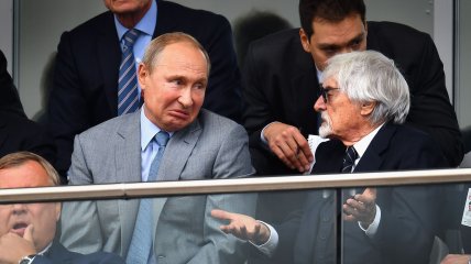 Президент РФ Владимир Путин на Гран-при Сочи-2018