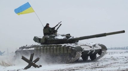 Бойцы ВСУ более трех месяцев охраняют флаг Украины на окраине Павлополя