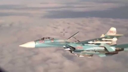 Российский Су-27 перехватил над Балтикой самолет-разведчик США