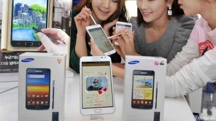 Samsung может опередить Nokia по поставкам мобильных телефонов
