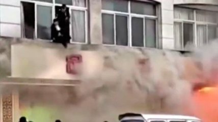 Пожар в спа-салоне Китая: сгорели 18 человек