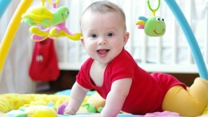 Развитие ребенка: игры и занятия для грудничка