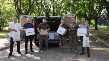 Благодійна фундація родини Табалових передала 27 FPV-дронів військовим ТРО Одещини