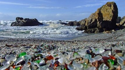 Glass Beach - Стеклянный пляж в Калифорнии