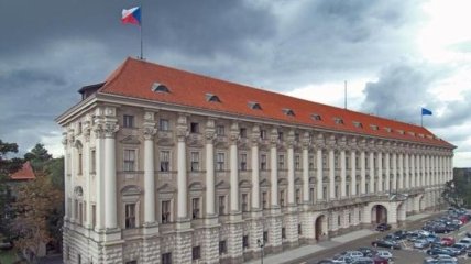 Чехия намерена устранить "представительство ДНР"