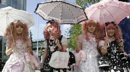 "Лолиты": японская субкультура покорила Ближний Восток (Фото)