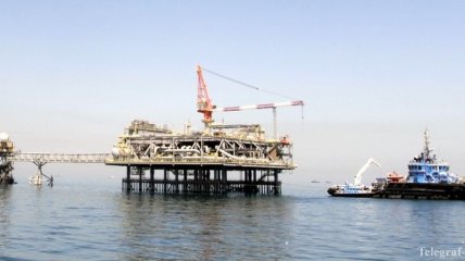 Нефть ускорила падение на возобновившихся опасениях перепроизводства
