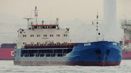 Українське суховантажне судно "Апачі"