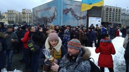 Киевляне собрались на Майдане в рамках акции " Кофе на Крещатике" 