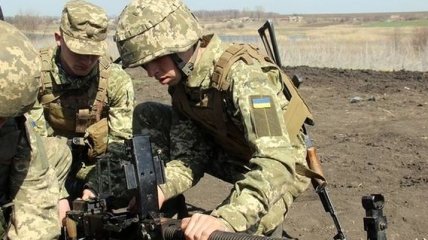 Штаб: Боевики полсотни раз обстреляли силы АТО, пострадали пять военных