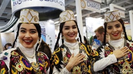 Узбекистан вводит туристические послабления
