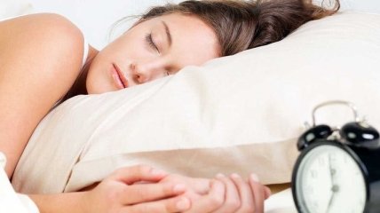 Медики рассказали, как успевать высыпаться в холодное время года