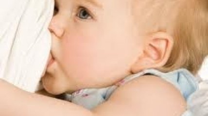 От грудного молока дети умнеют