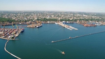 Украина впервые конфискувала иностранное судно, заходившее в Крым