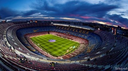 Барселона хочет снизить зарплаты футболистам на 70%
