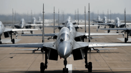 Одна з країн НАТО погодилася дати Україні бойові літаки та ППО