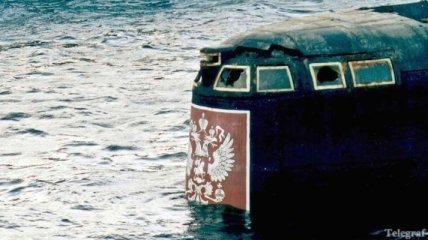 В России отдают дань памяти погибшим морякам подлодки "Курск"