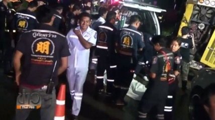 В Таиланде перевернулся рейсовый автобус: один погибший, 50 раненых