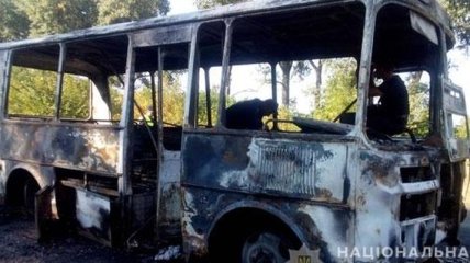 В Сумской области на автодороге загорелся автобус с 20 детьми и педагогами