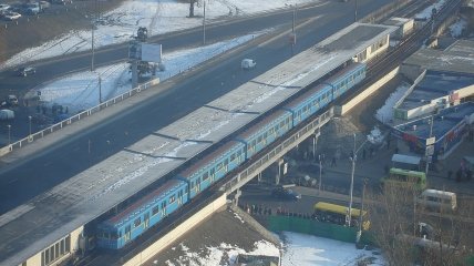 Станция метро "Левобережная"