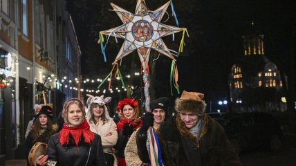 Украинцы колядуют каждый год в период рождественских праздников