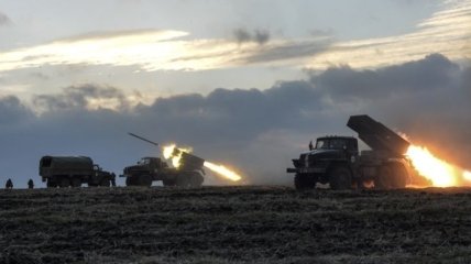 Штаб АТО: Боевики ведут обстрел из РСЗО в направлении Горловки