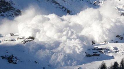 Опасность в горах: в Карпатах предупредили о возможном схождении лавин