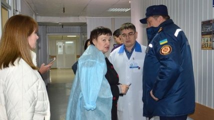 Спасатели посетили раненого в Авдеевке коллегу