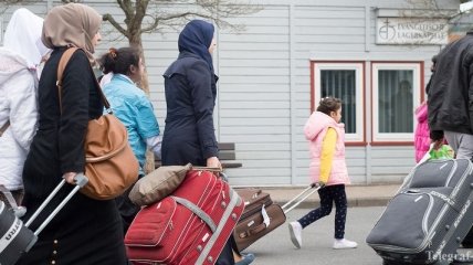 Германия выделит на проблемы беженцев 94 миллиарда евро