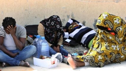 Вблизи Ливии затонула лодка с мигрантами: погибло 30 человек