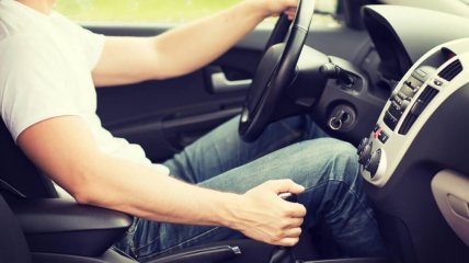Водители за рулем должны сидеть не только удобно, но и максимально безопасно