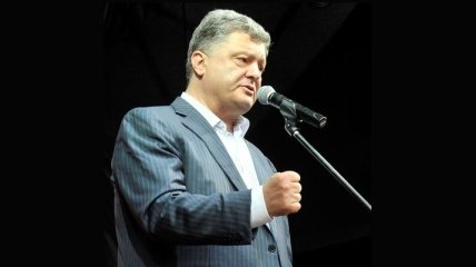 Порошенко выразил соболезнования семьям погибших под Славянском военных