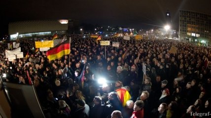 В Дрездене состоялся многочисленный антимиграционный митинг 