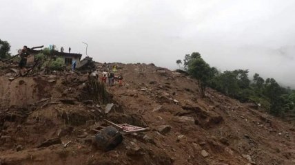 Смертельные оползни в Непале унесли жизни девяти человек, десятки пропали без вести