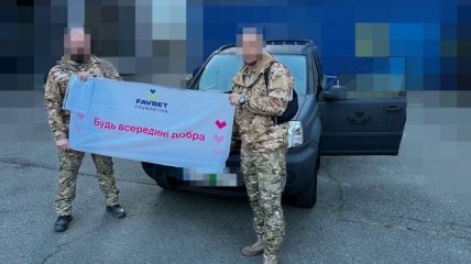 Favbet Foundation передал бойцам на фронт еще три внедорожника