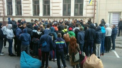 Отделение Сбербанка в Харькове размуровали, внутри были люди