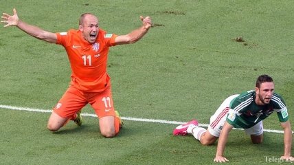 Роббен симулировал ради пенальти в матче Голландия - Мексика