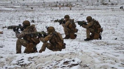 Бойовики за добу вже 13 разів прицільно обстріляли позиції ЗСУ на Донбасі 