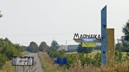 На Донбассе боевики обстреляли пункт пропуска Марьинка