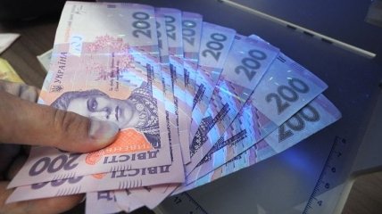 Украинцы продали банкам на $67,8 млн больше валюты, чем купили